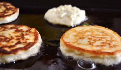 CHREMSELACH (mashed potato pancakes)
