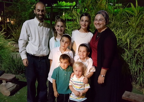 Leora and David Betesh and family