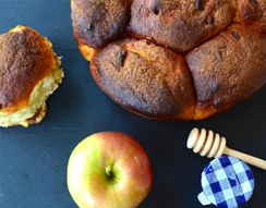 APPLE AND HONEY CHALLAH - PARVE